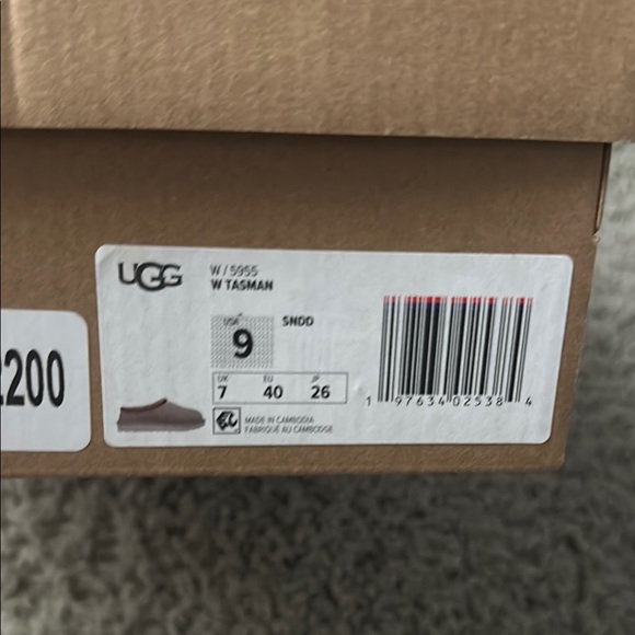 UGG Tasmans - Sand Size 9 NEW - Picture 2 of 7